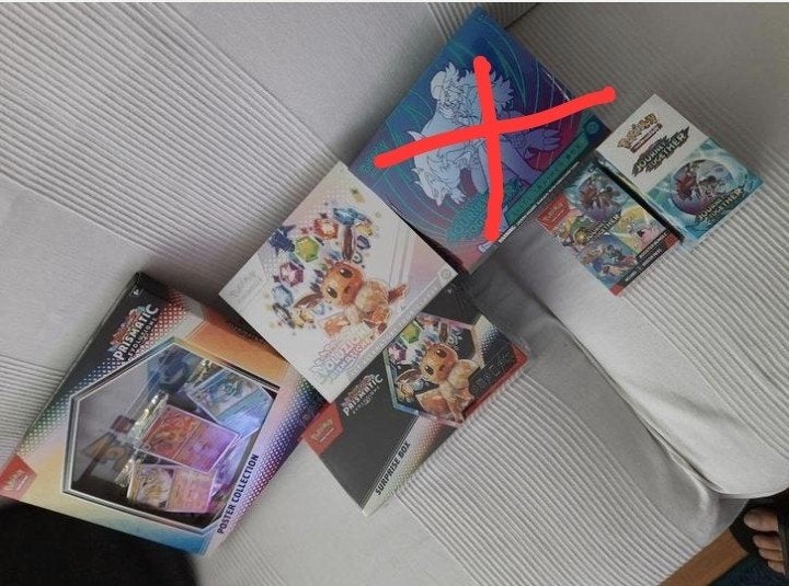 Diverse Pokemon prismatic etb booster journey together, Ophalen of Verzenden, Nieuw, Boosterbox