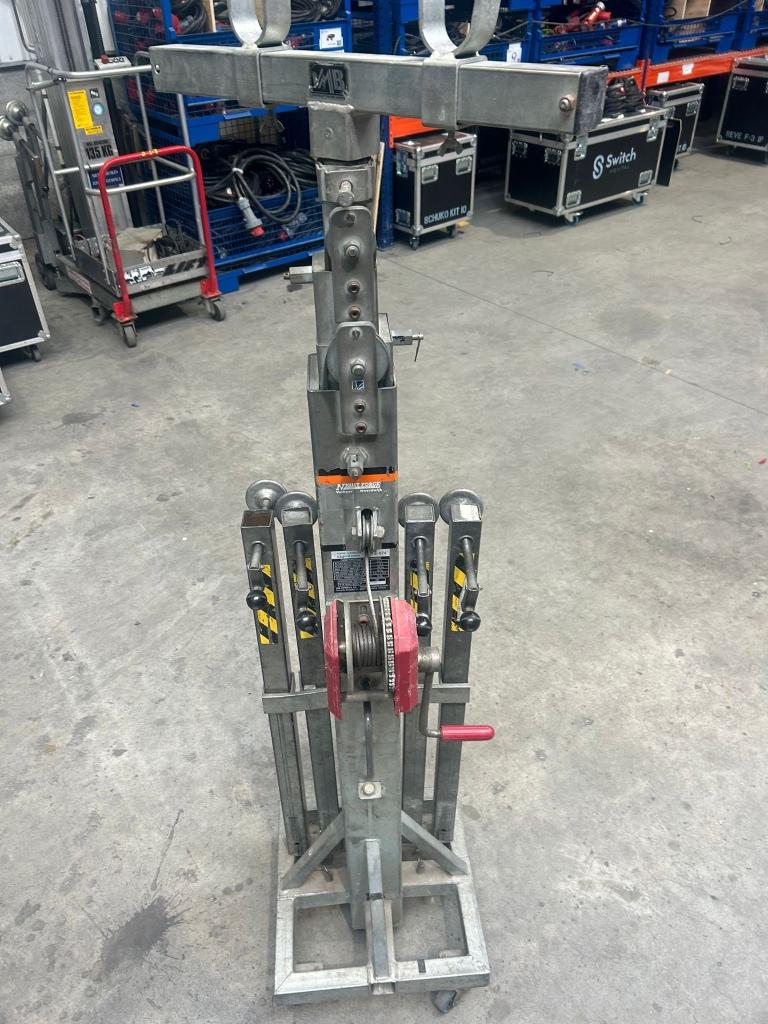 VMB TE074 Truss lift, Muziek en Instrumenten, Licht en Laser, Ophalen, Gebruikt, VMB, Overige typen