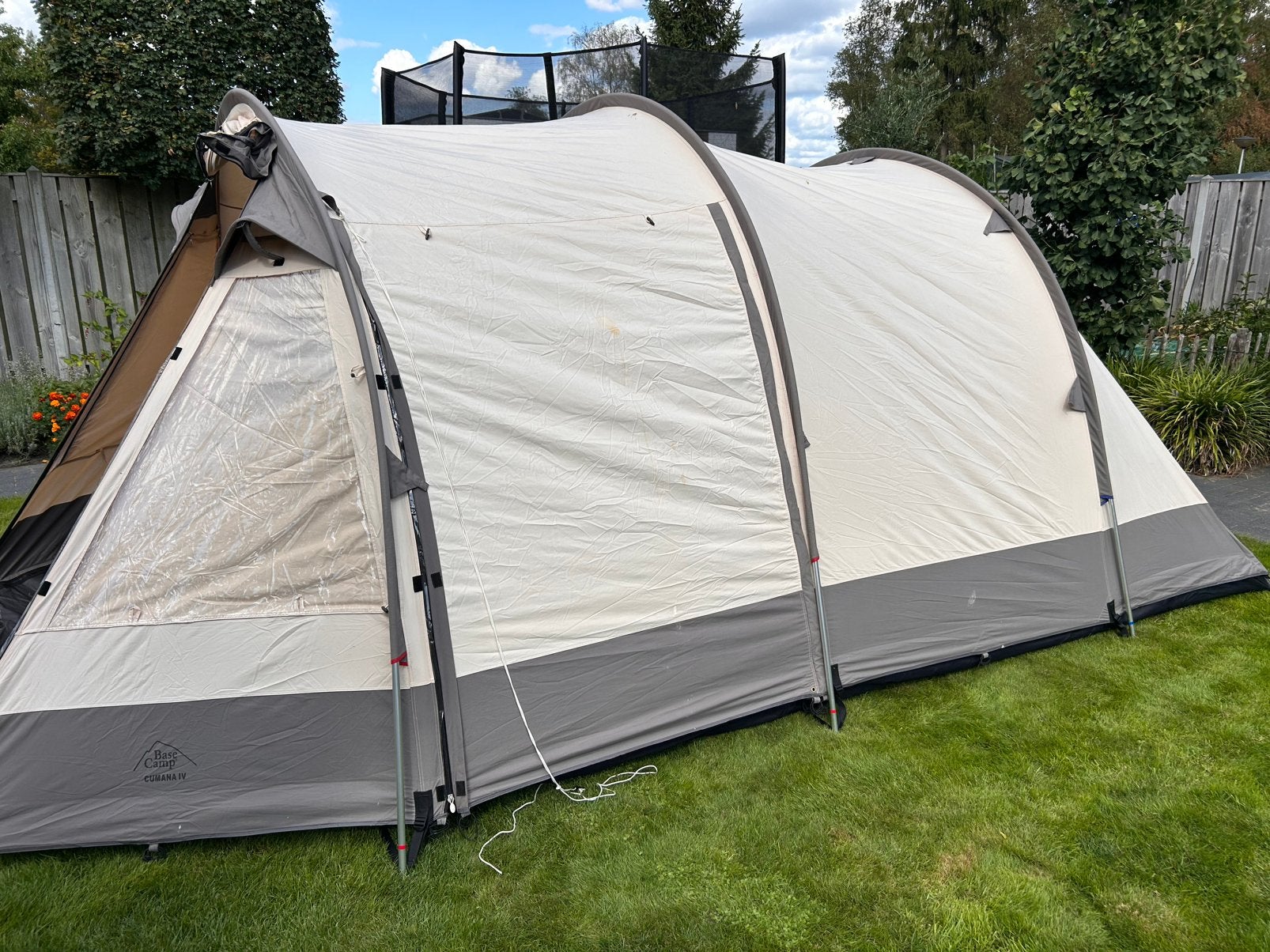 4 pers tent Basecamp Cumana IV, Ophalen, Zo goed als nieuw, Tot en met 4