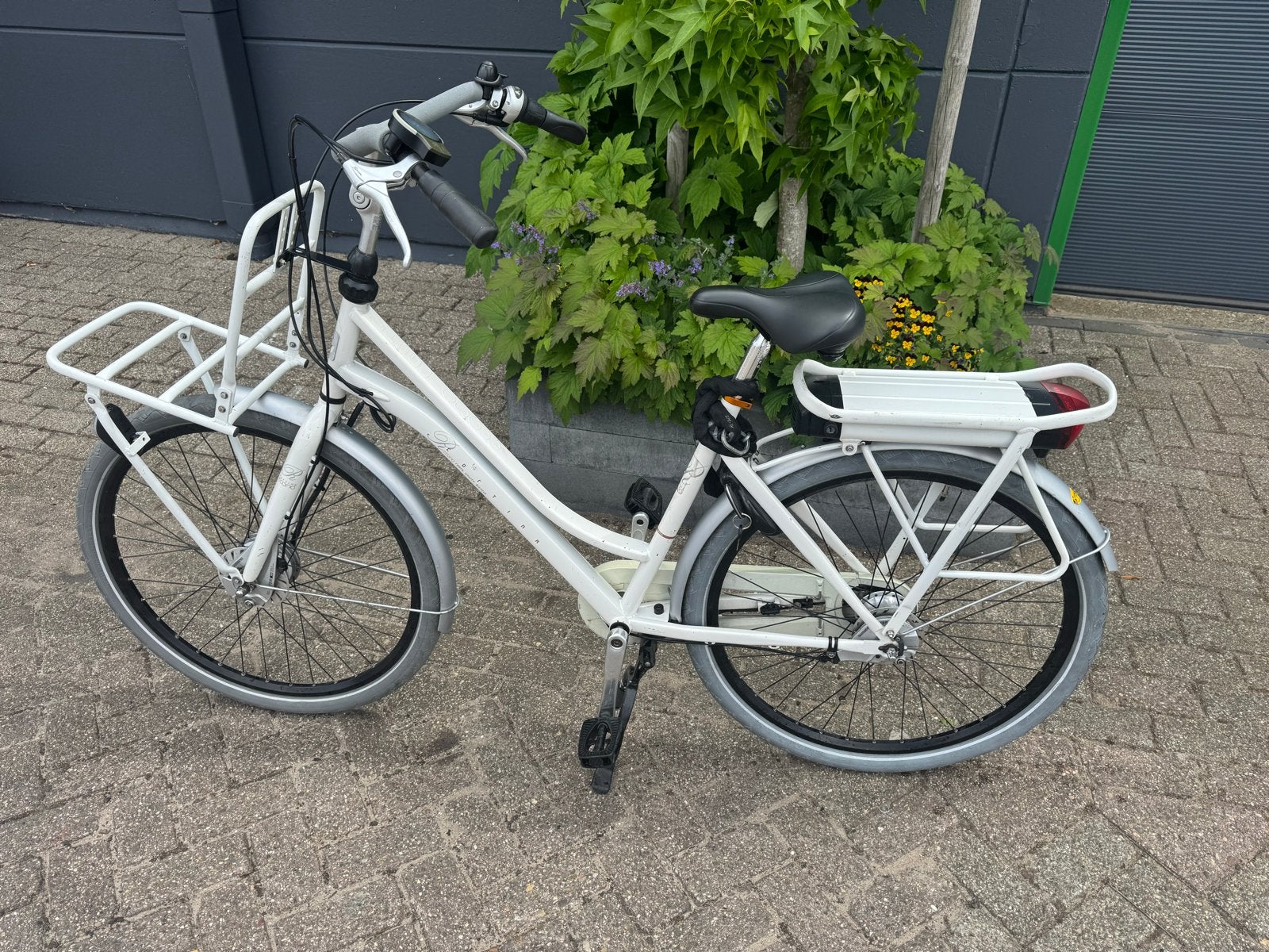 Elektrische Cortina fiets, Dubbele standaard, 0 zitjes, Schijfrem, Ophalen