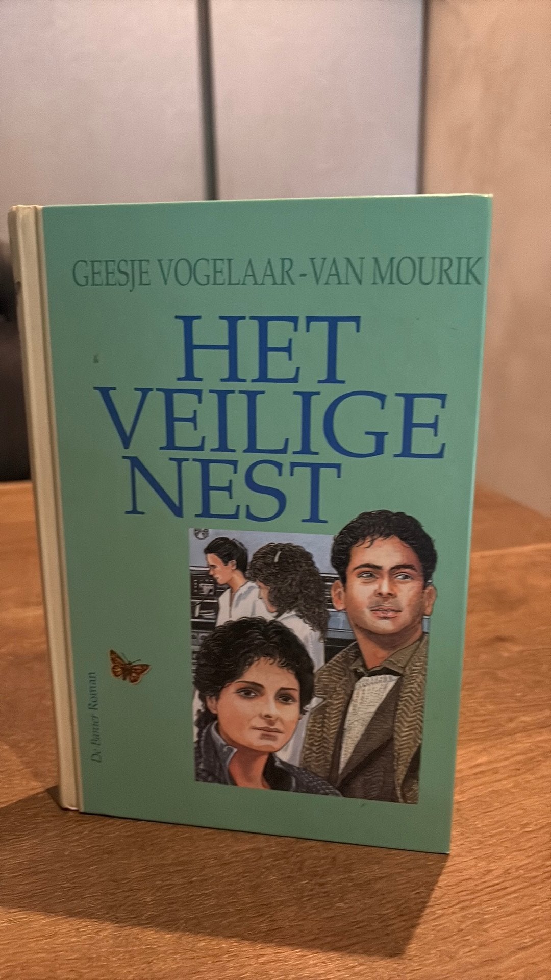 Geesje Vogelaar-van Mourik - Het veilige nest, Ophalen of Verzenden, Gelezen, Geesje Vogelaar-van Mourik