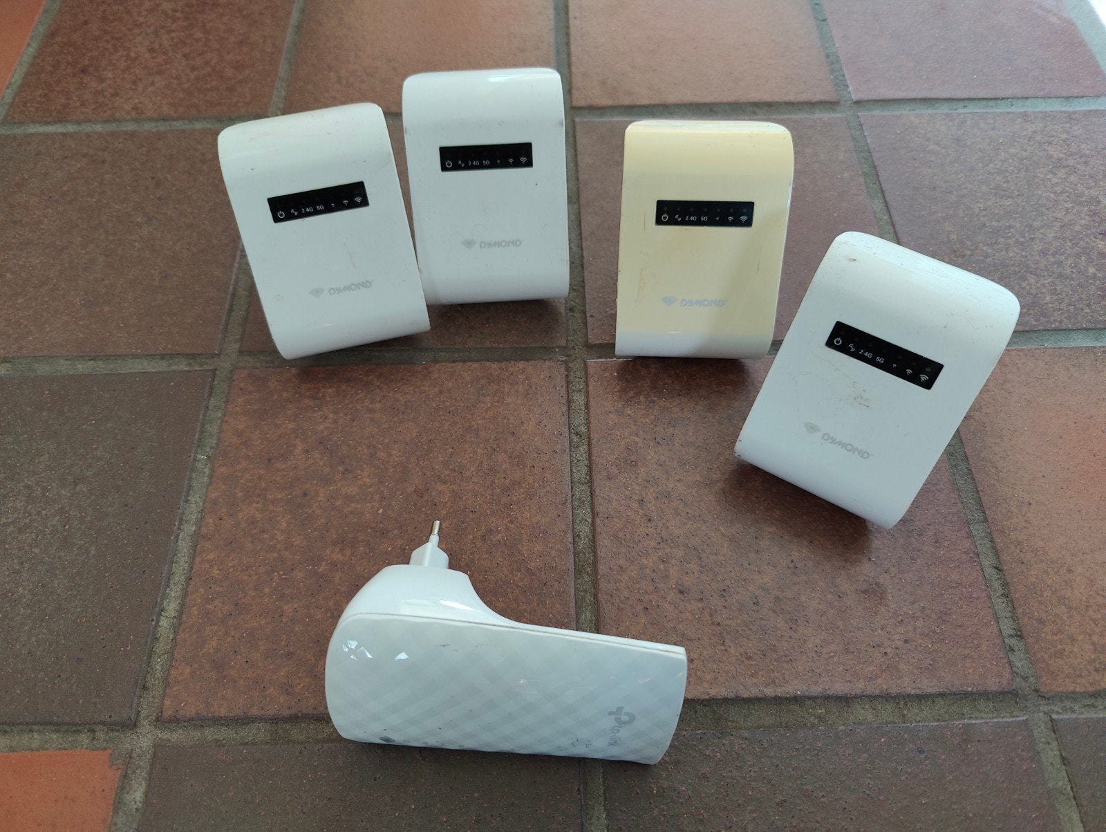 4 x Dymond WiFi versterker type WR03, Ophalen of Verzenden