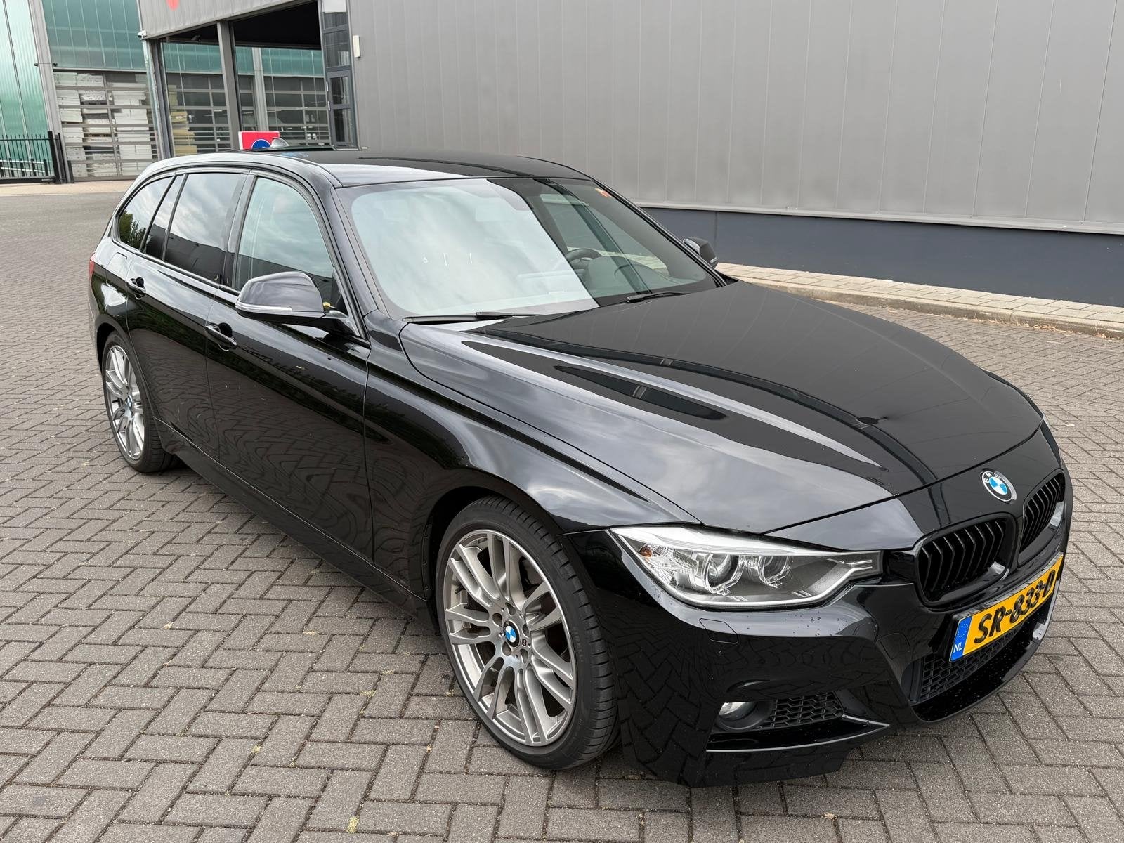 BMW 3-Serie 2.0 320D Touring AUT 2012 Zwart f21, Auto's, 745 kg, Achterwielaandrijving, 1995 cc, 4 cilinders