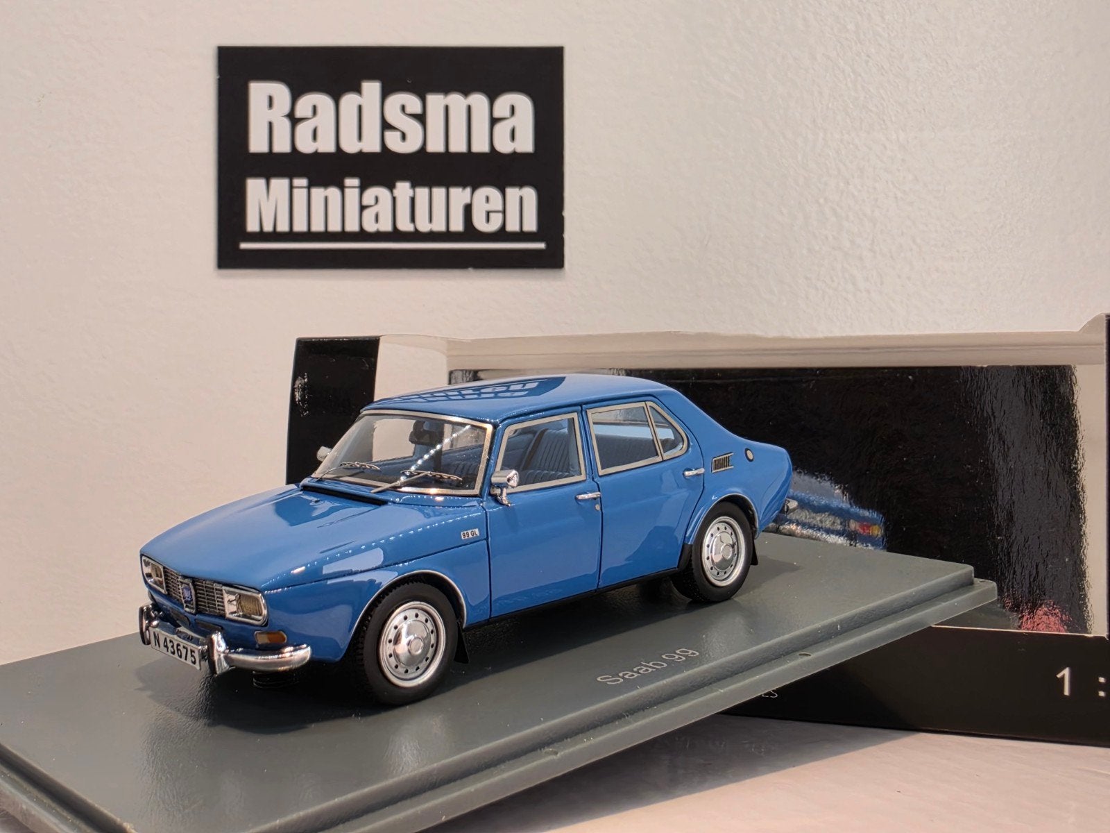 Saab 99 4drs sedan 1971 blauw - 1:43 Neo Scale Models, Hobby en Vrije tijd, Modelauto's | 1:43, Overige merken, Auto, Neo Scale Models