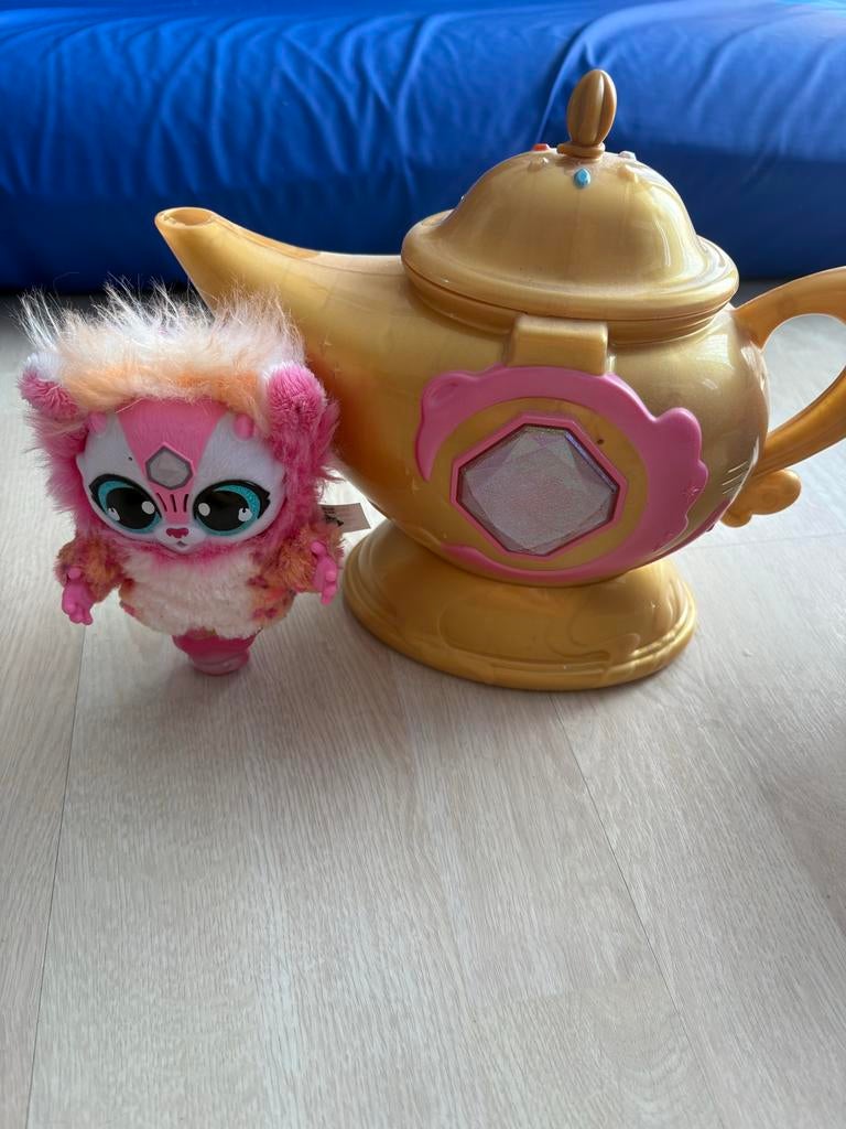 Magic Mixies Magische Lamp met Genie Roze, Kinderen en Baby's, Speelgoed | Overig, Ophalen of Verzenden, Zo goed als nieuw, Meisje