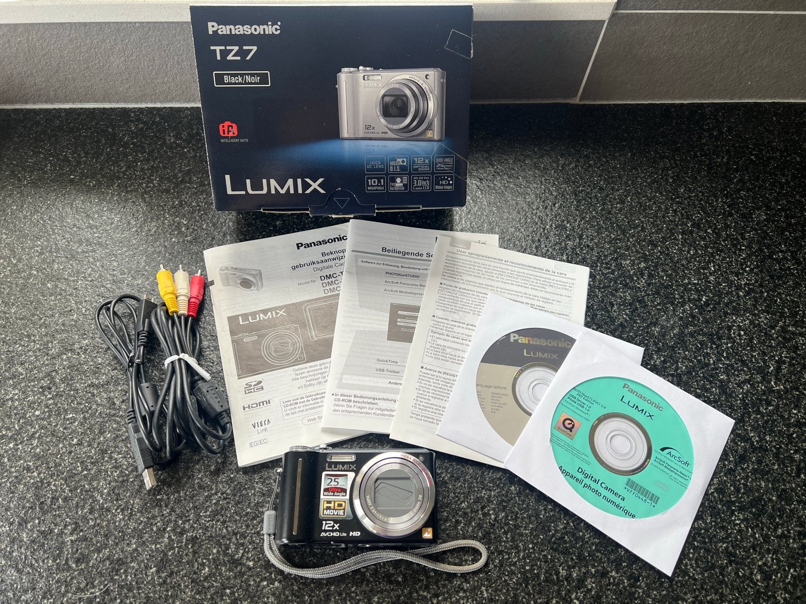 Panasonic Lumix DMW-TZ7 - Werkt, waterschade lens, Panasonic, Beeldstabilisatie, Ophalen of Verzenden, Compactcamera