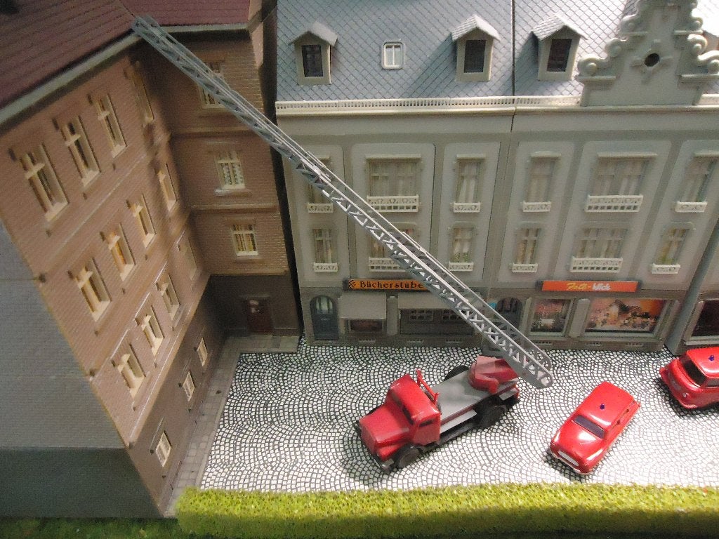 IFA S4000 Ladderwagen - DDR VEB Espewe Brandweer, Ophalen of Verzenden, Gebruikt, Bus of Vrachtwagen