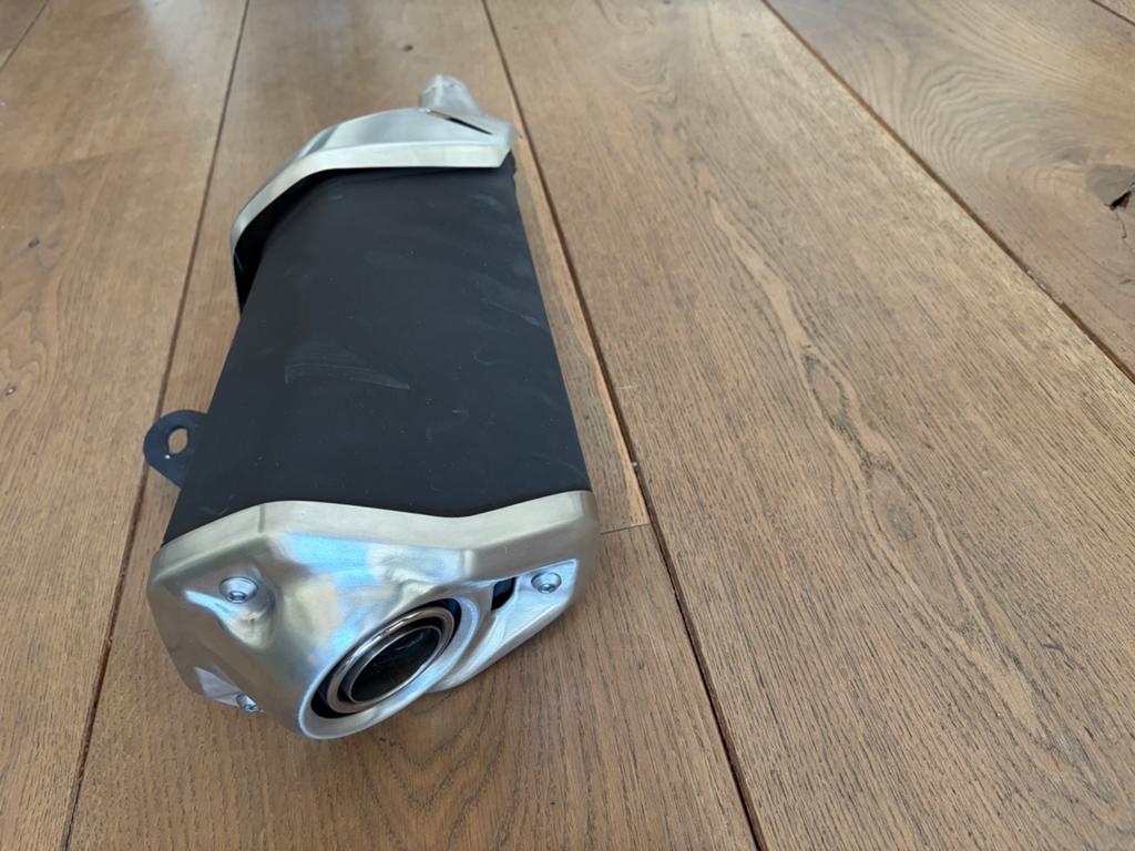 Te koop originele uitlaat Kawasaki Z900 2025, Motoren, Ophalen, Nieuw