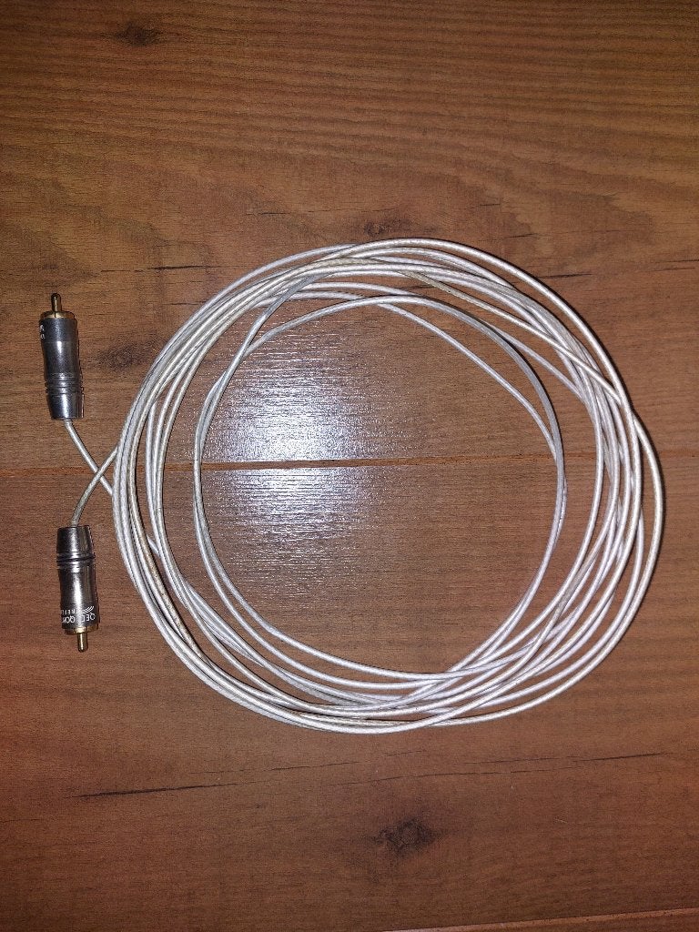 QED Qontour Reference high-end RCA subwooferkabel 6 meter, Ophalen of Verzenden, Zo goed als nieuw, 5 tot 10 meter, Luidsprekerkabel