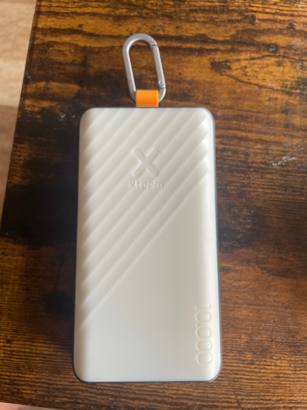 Xtorm Powerbank 10.000 mAh met Zonnecel - 15W In/Out, Ophalen of Verzenden, Nieuw