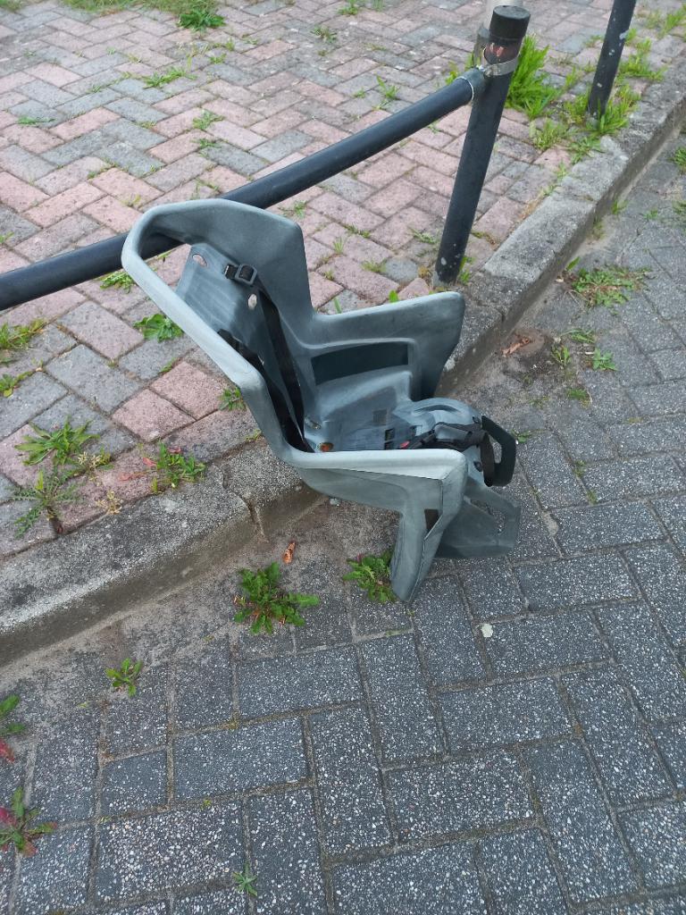 Kinderzitje voor op de fiets, Ophalen, Gebruikt
