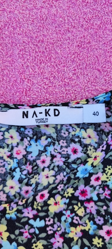 NA-KD bloemetjes jurk jurkje met sexy rug maat 40 Nieuw, Kleding | Dames, Maat 38/40 (M), NA-KD, Meerkleurig, Nieuw