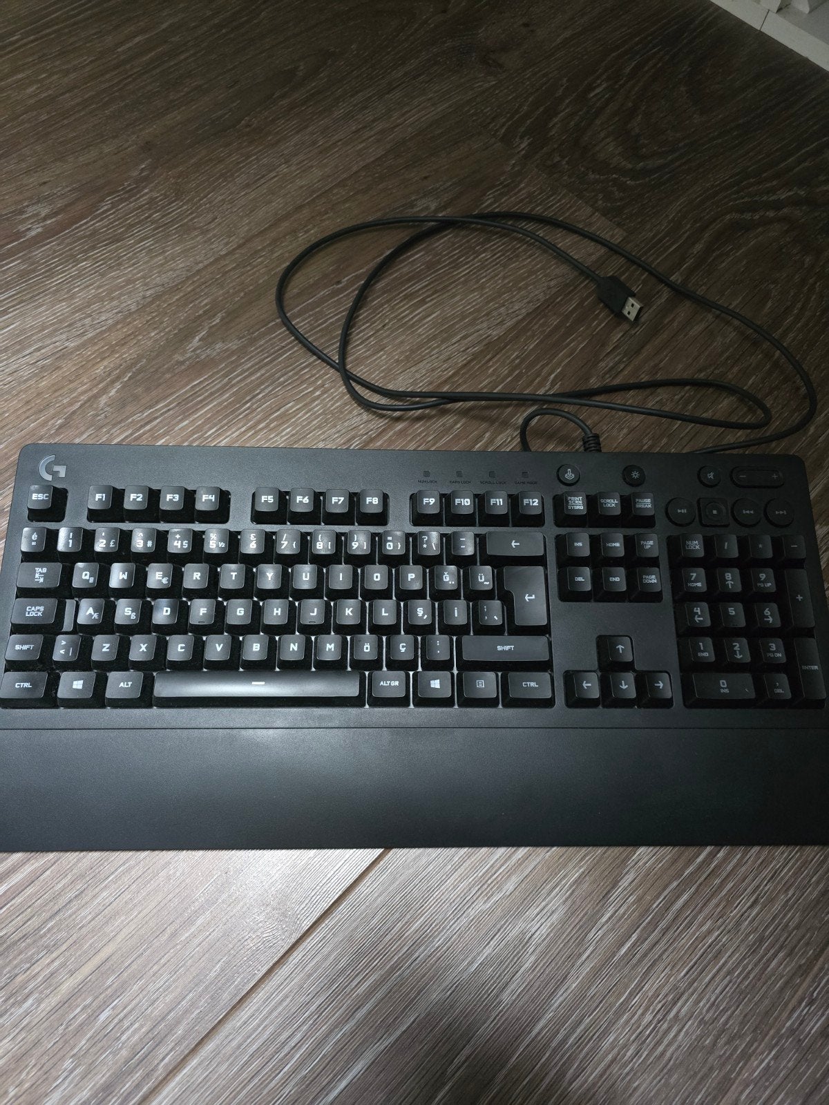 Logitech g213 Keyboard Turkce., Computers en Software, Toetsenborden, Logitech, Gaming toetsenbord, Nieuw, Ophalen of Verzenden