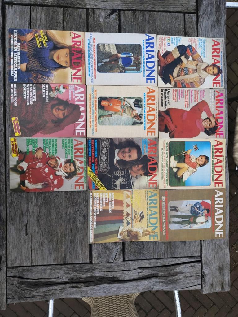 Ariadne maandblad voor Handwerken Jaargang 1977 compleet, Ophalen of Verzenden, Gelezen
