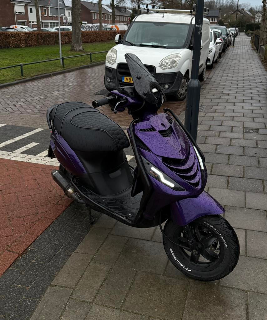 Piaggio zip 4t 80cc Full Malossi, Ophalen, Zip, Zo goed als nieuw, Benzine