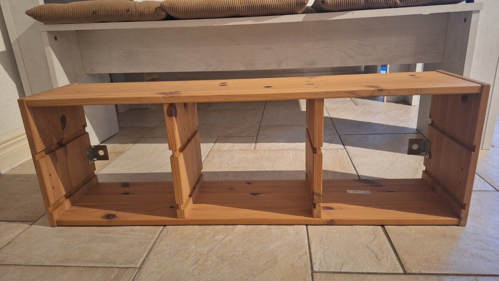 IKEA TROFAST Wandopberger Grenen 93x30 cm (zonder dozen), Ophalen, Met plank(en), Gebruikt, 50 tot 100 cm