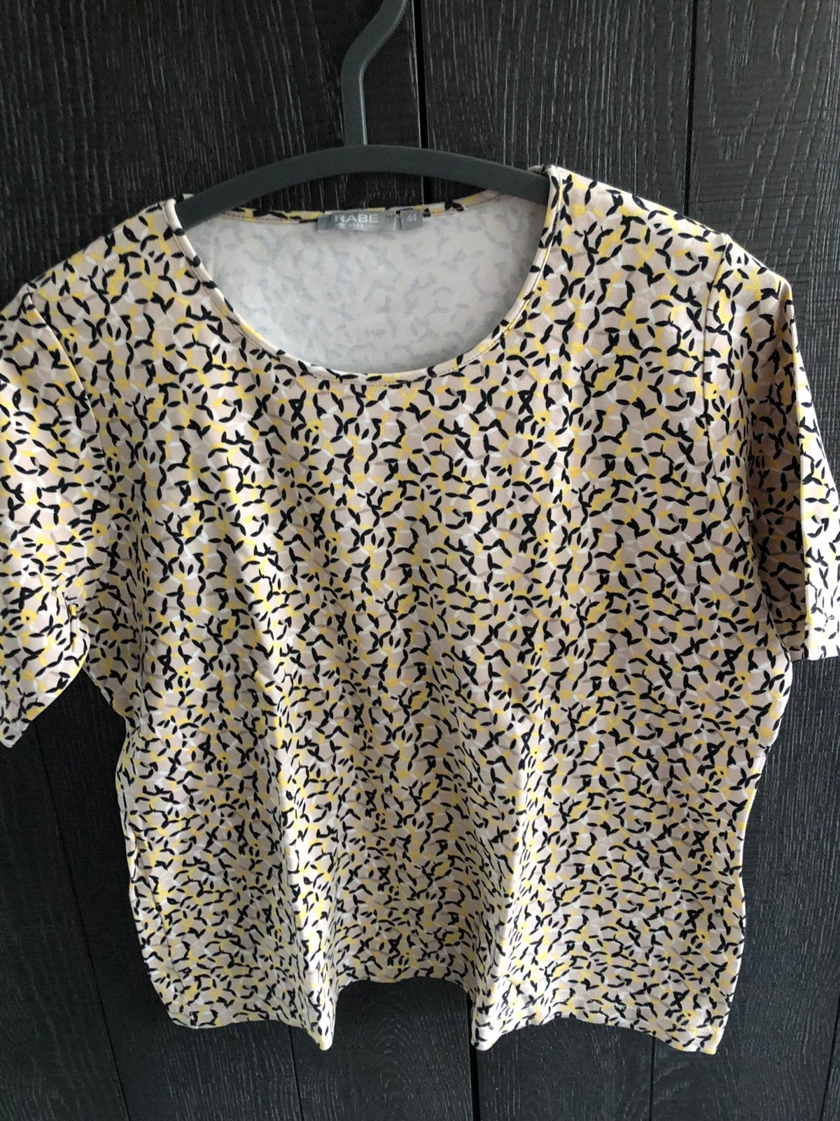 Mooi t-shirt merk Rabe zo goed als nieuw maat 44, Kleding | Dames, Blauw, Maat 42/44 (L), Ophalen of Verzenden, Zo goed als nieuw