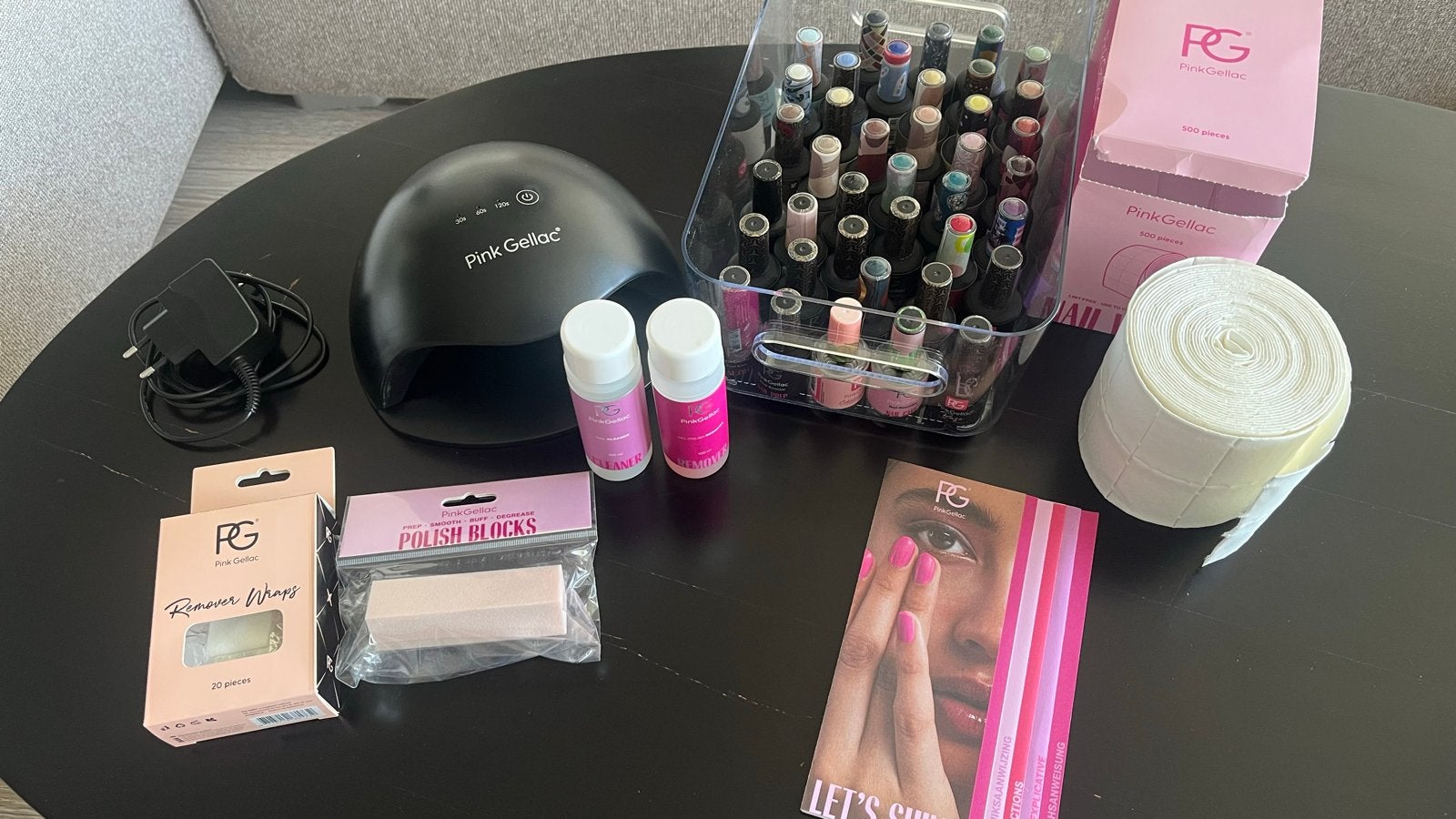 Pink Gellac set, Ophalen