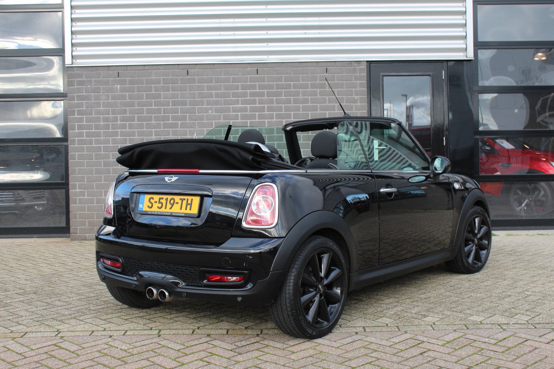 MINI Cabrio 1.6 Cooper S Chili / Stoelverwarming / Xenon / 1, Auto's, Voorwielaandrijving, Euro 5, Gebruikt, 4 cilinders