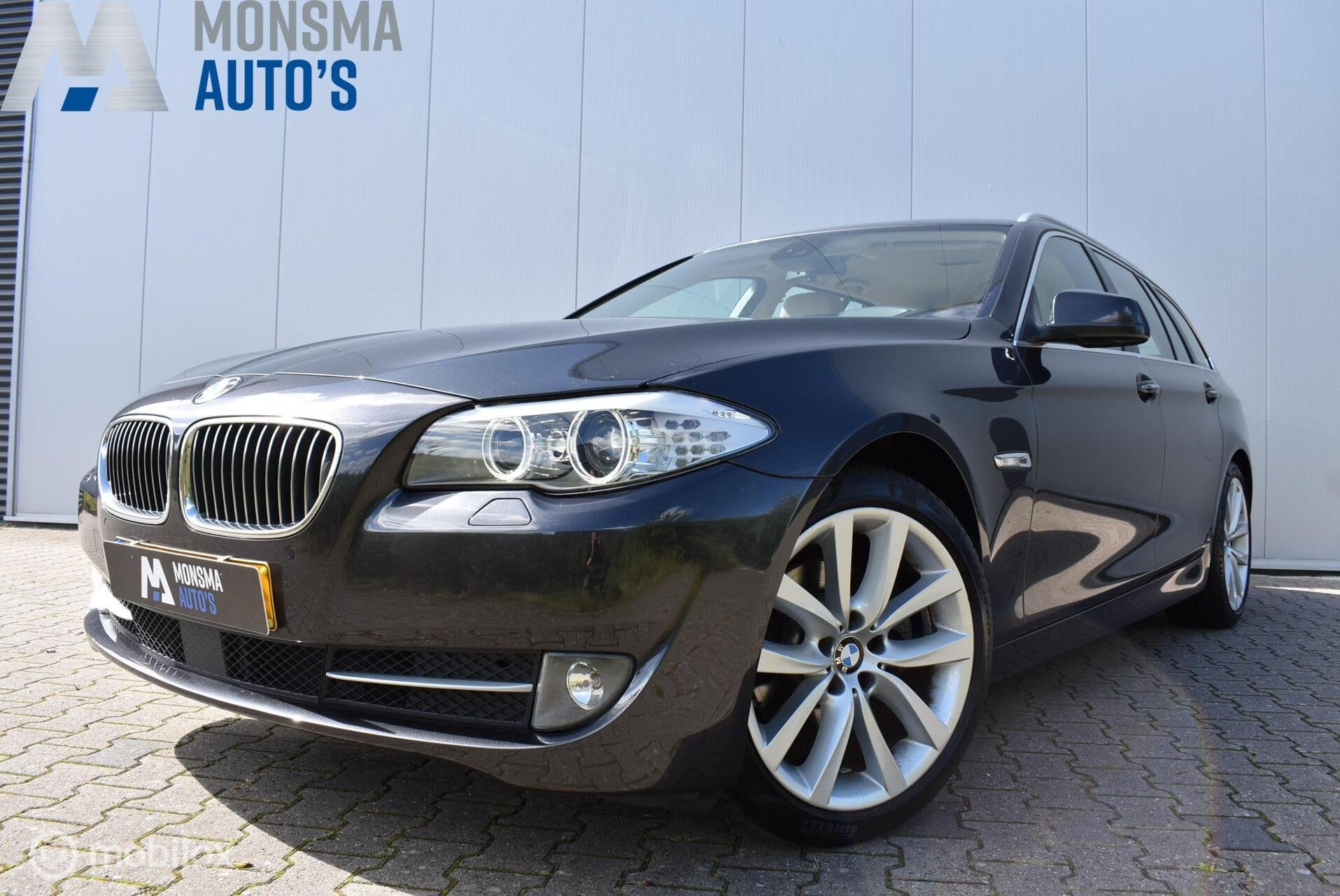 BMW 523i AUT. Touring High Exe Sophistograu ACC Leder HUD Sp, Auto's, BMW, Euro 5, Achterwielaandrijving, Gebruikt, 2000 kg