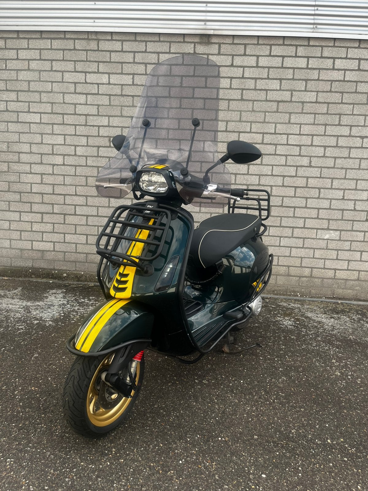 Vespa sprint 2021 sixties full option, Ophalen, Zo goed als nieuw, Benzine