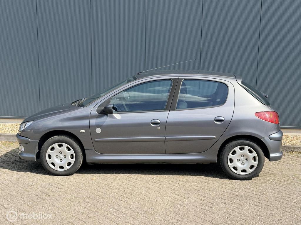Peugeot 206 1.4 Génération NAP/NETTEAUTO/CRUISE, Voorwielaandrijving, 31 €/maand, Origineel Nederlands, Bedrijf