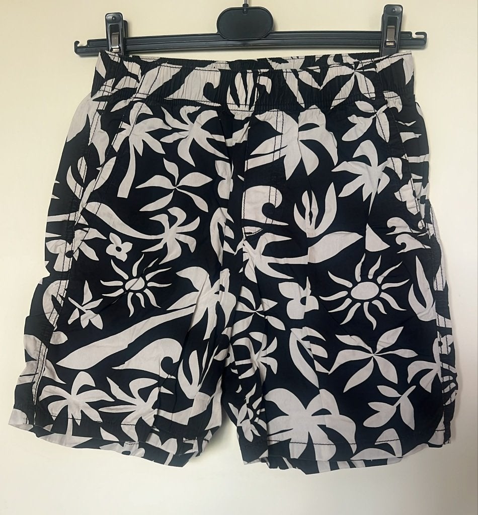 H&M short maat 152, Kinderen en Baby's, Kinderkleding | Maat 152, Broek, Verzenden, H&M, Zo goed als nieuw
