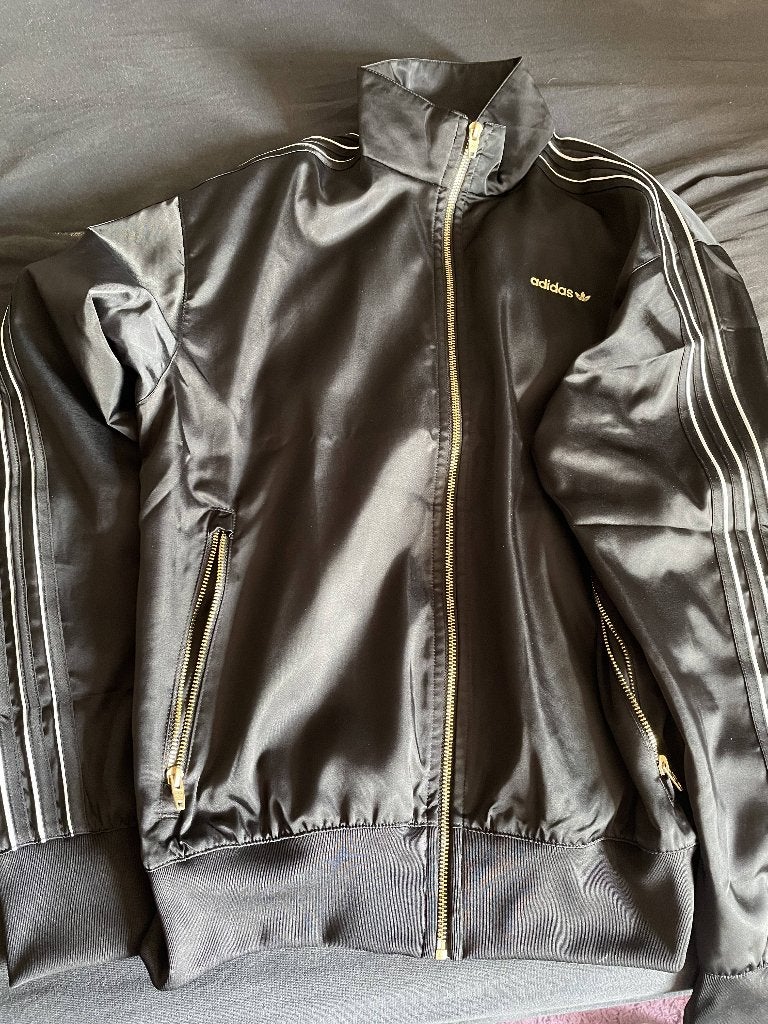 jack adidas zwart / goud maat m nieuw, Ophalen of Verzenden, Nieuw, Trainingspak