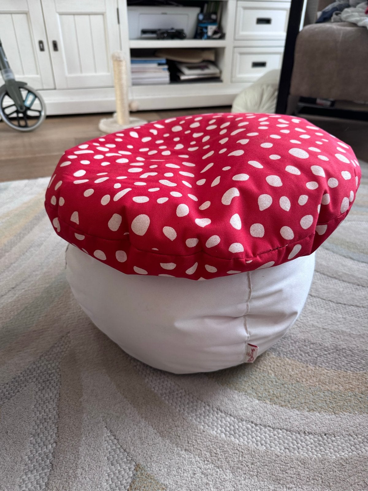 Efteling Paddenstoel Poef - Rood met witte stippen, Ophalen, Gebruikt, Overige stijlen, Rood