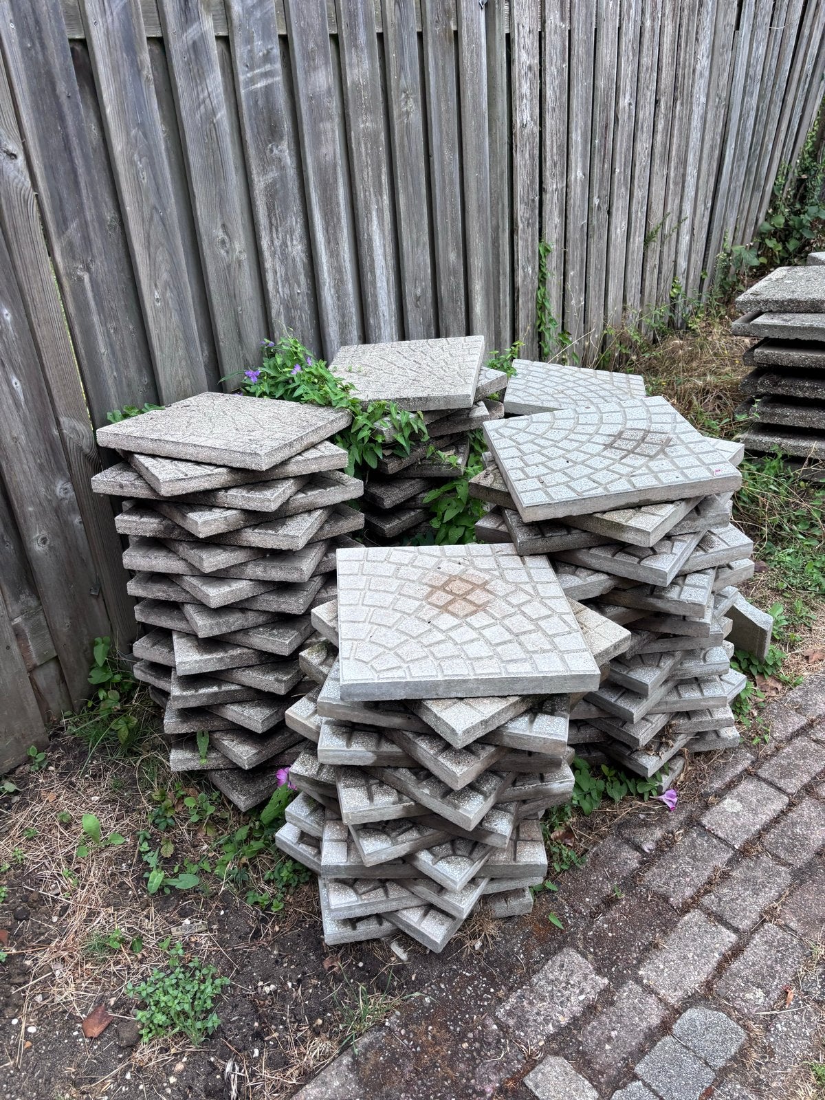 Tegels 40x40x3,5 cm gratis af te halen., Tuin en Terras, Tegels en Klinkers, Ophalen, Gebruikt, 10 m² of meer, Beton
