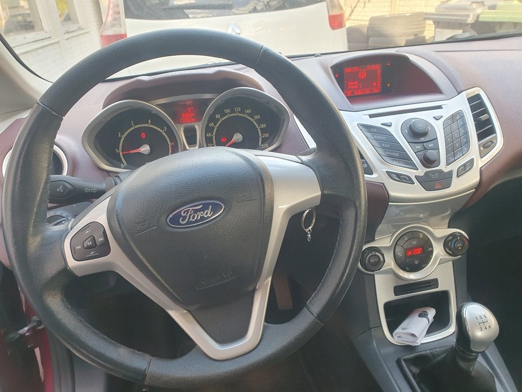 Foto 5 van Ford Fiesta 1.25 Trend Inruil Mogelijk