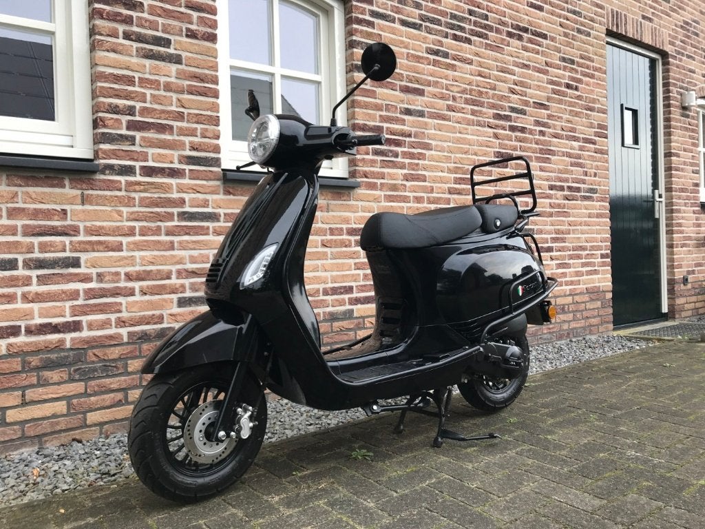 SENZO RIVA LUX BJ 2022 GTS TOSCANA LA SOURIS SOURINI VX50 VX, Ophalen, Gebruikt, Maximaal 45 km/u, Benzine