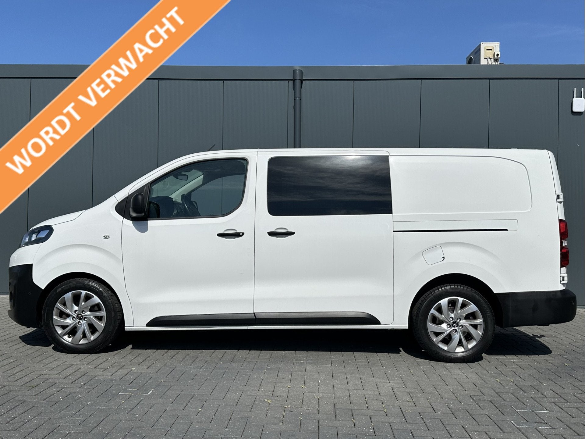 Citroën Jumpy 2.0 BlueHDI 180 PK / AUTOMAAT / L3H1 / DUBBEL, Gebruikt, Euro 6, 4 cilinders, Wit