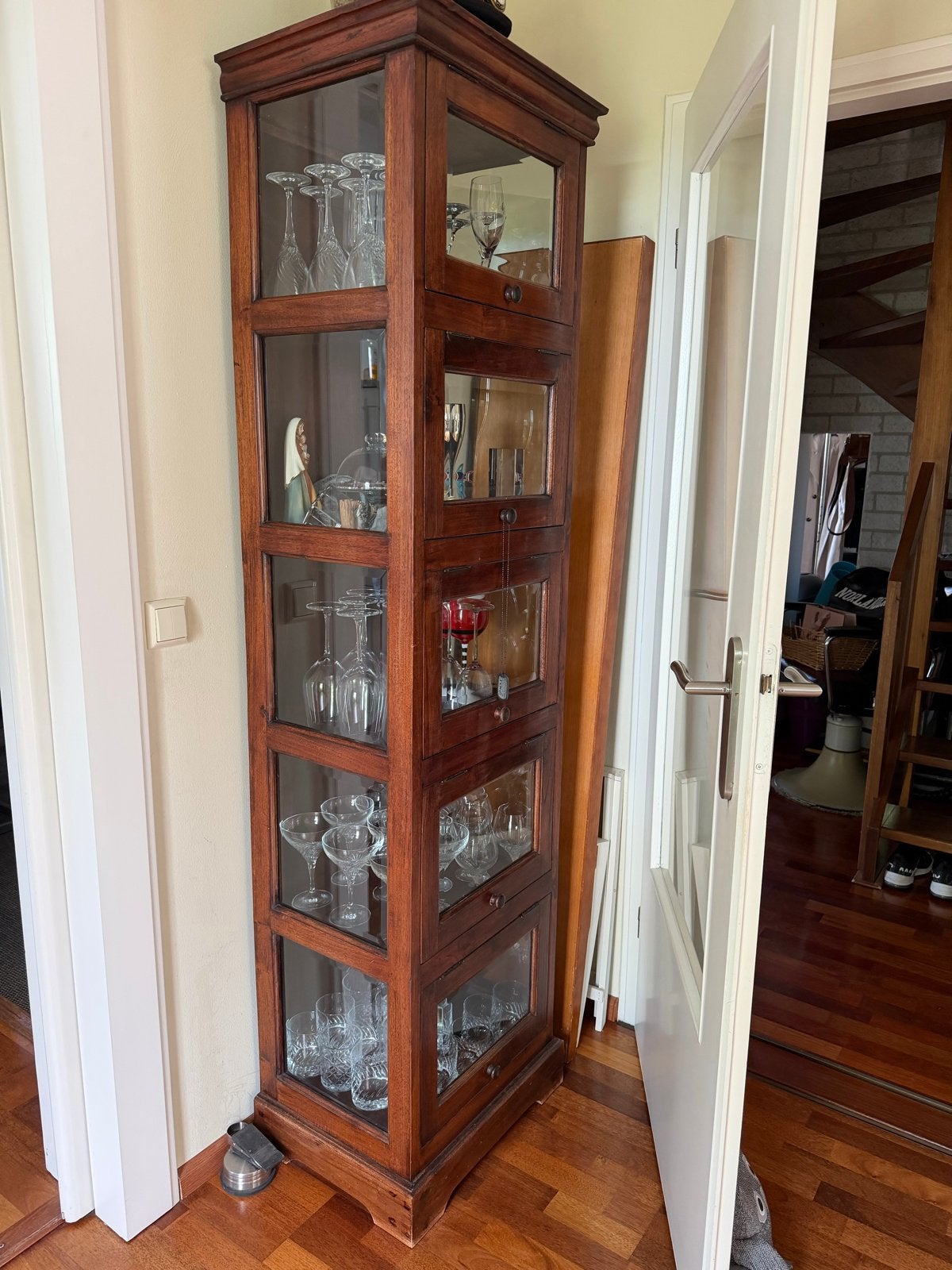 2x Teakhouten Vitrinekasten met 5 Klepvakken, Huis en Inrichting, Ophalen, Gebruikt, Met klep(pen), Teakhout