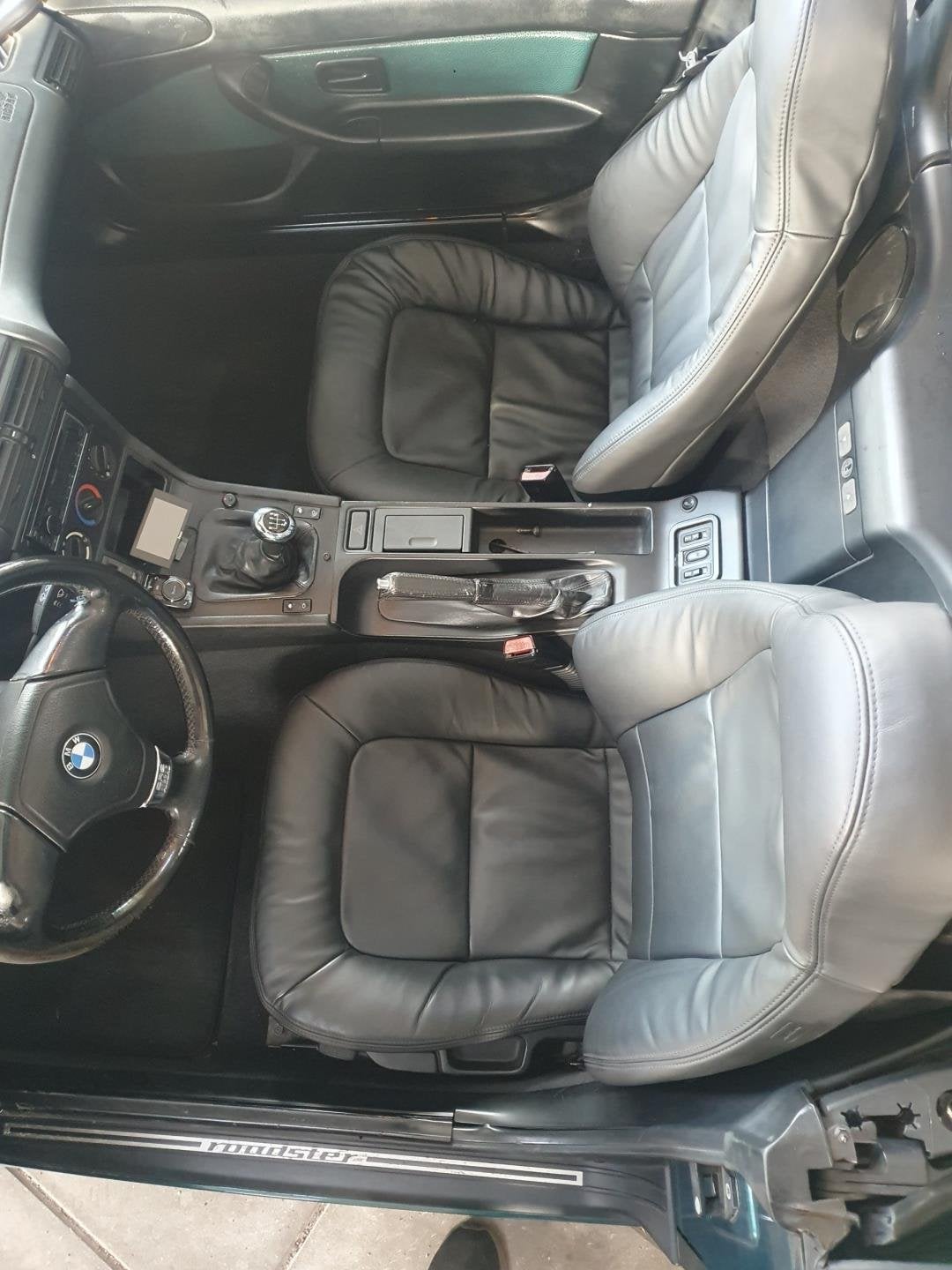 Foto 16 van BMW Z3 Roadster 1.8 met Hard en Softtop