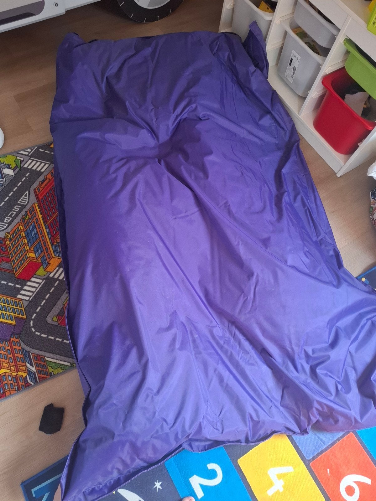 Paarse zitzak, 1.80m lang - nog in prima staat, Huis en Inrichting, Zitzakken, Ophalen, Gebruikt