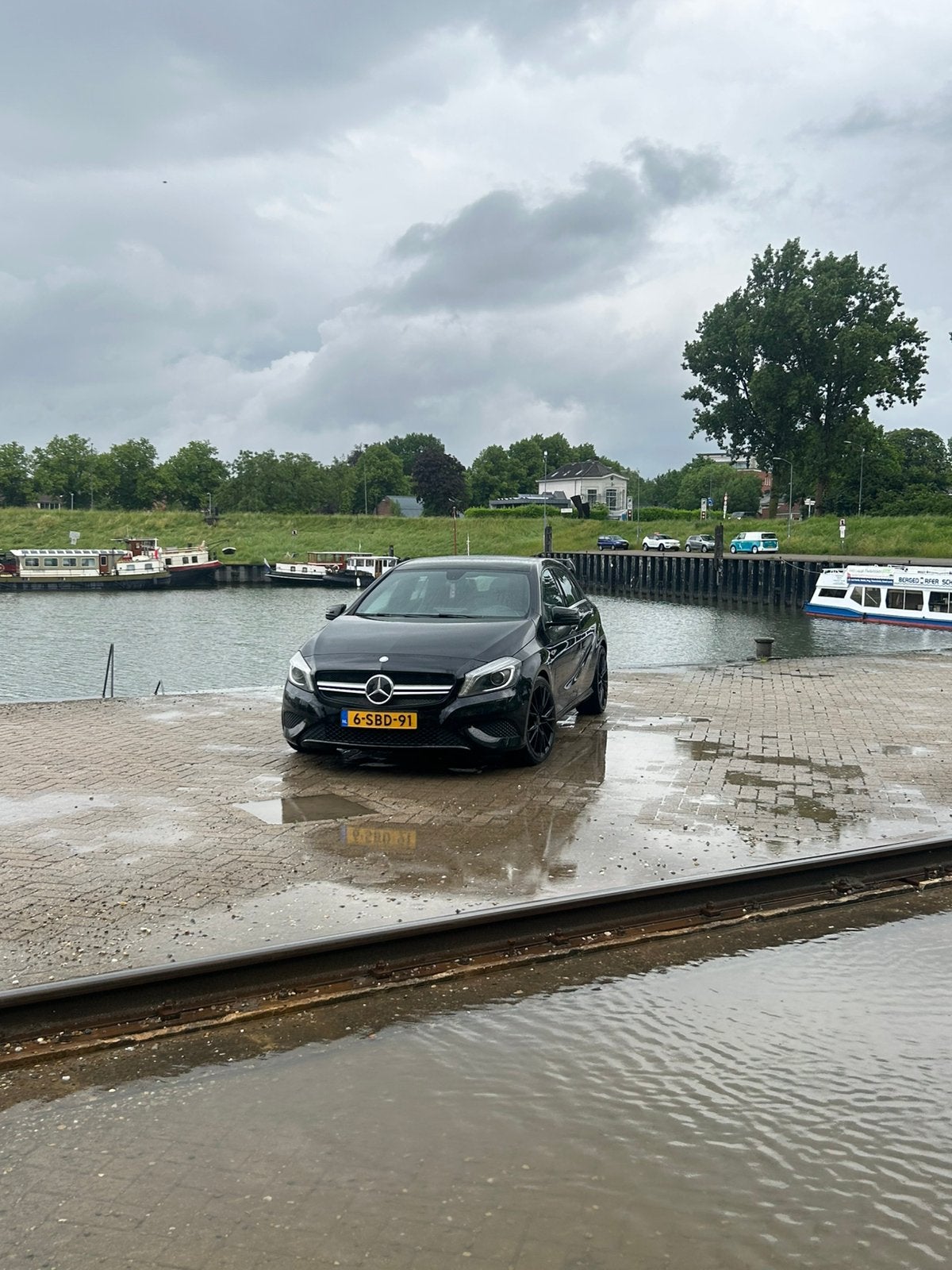 Mercedes-Benz A-Klasse A180 1.6. Apple carplay, Auto's, Mercedes-Benz, Voorwielaandrijving, 680 kg, 4 cilinders, 1200 kg