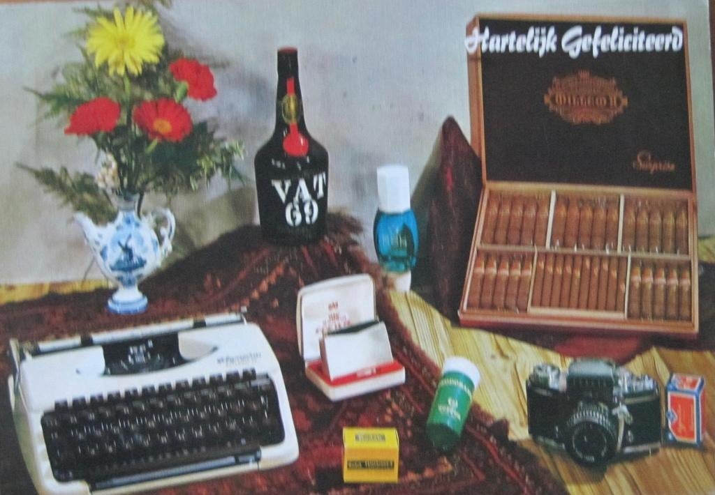 Hartelijk gefeliciteerd - sigaren - schrijfmachine - whiskey, Verzamelen, Verzenden, 1960 tot 1980, Gelopen, Feest(dag)