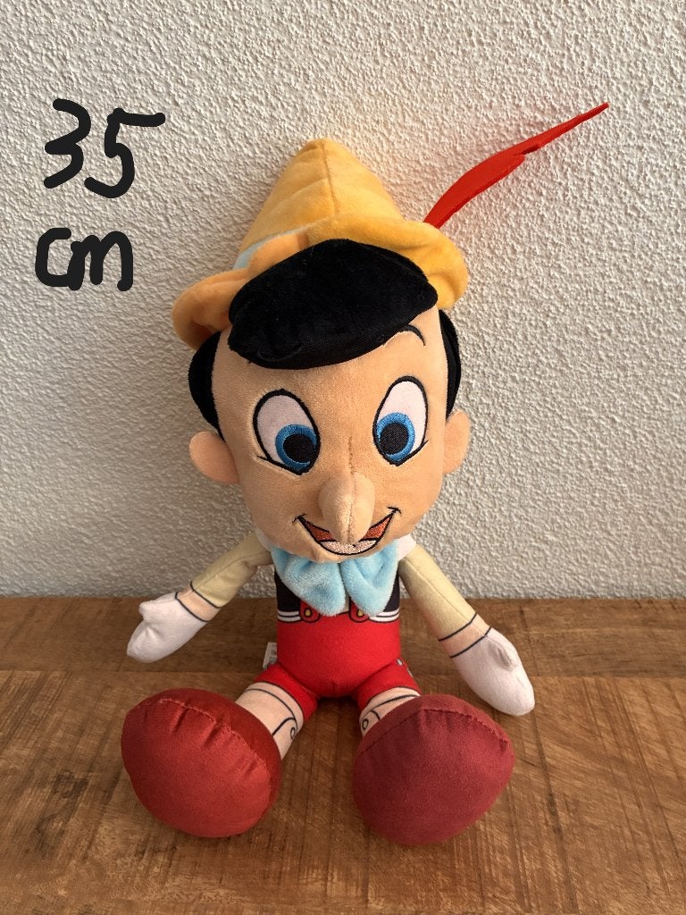 Disney knuffel Pinokkio. Ong. 35 cm. ZGAN., Disney, Disney, Overige typen, Ophalen of Verzenden