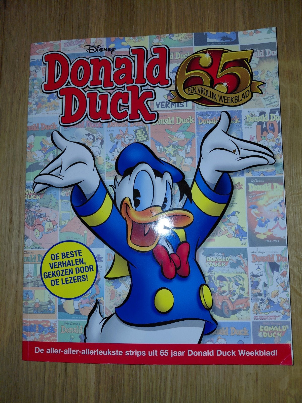 Donald Duck 65 jaar: Een vrolijk weekblad, Boeken, Ophalen of Verzenden, Gelezen