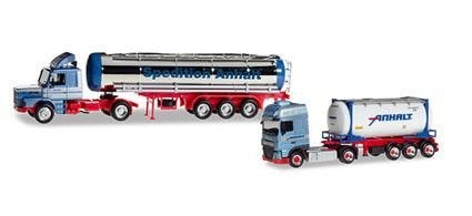 Jubiläumsset met 2 Modelen "50 Jahre Spedition Anhalt" Herpa, Nieuw, Ophalen of Verzenden, Bus of Vrachtwagen, Herpa