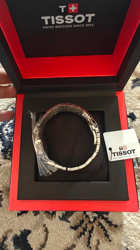 Tissot Le Locle Dameshorloge Zilver/Zwart 29mm, Sieraden, Tassen en Uiterlijk, Horloges | Dames, Overige merken, Staal, Staal