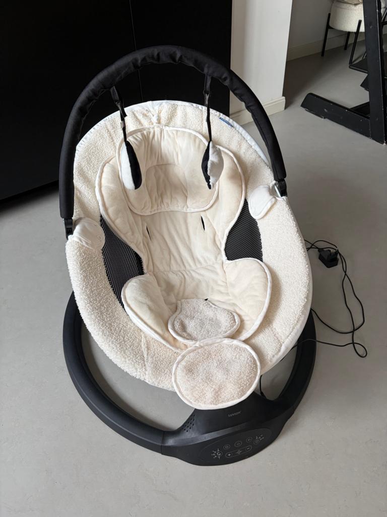 Luvion elektrische wipstoel - Zo goed als nieuw, Kinderen en Baby's, Wipstoeltjes, Wipstoel, Ophalen, Overige merken, Met gordel(s) of riempje(s)