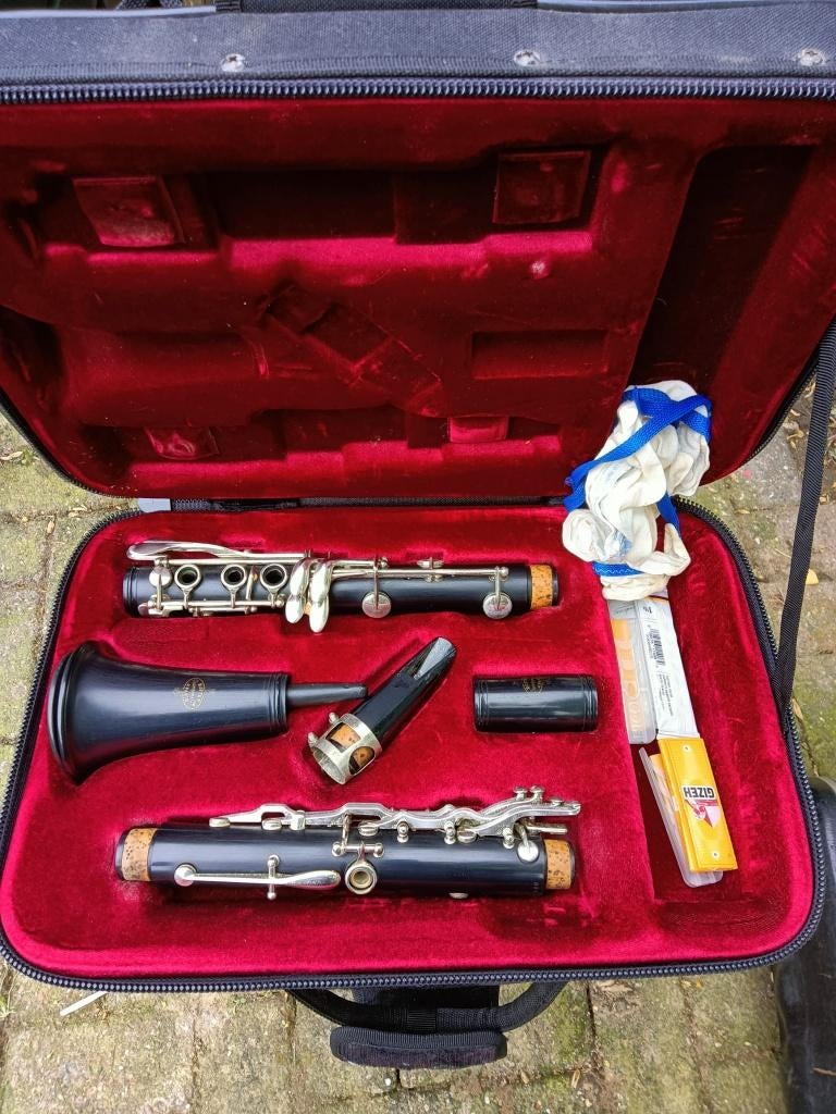 Buffet, Muziek en Instrumenten, Ophalen, Gebruikt, Overige materialen