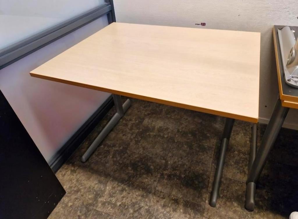 100x Ahrend 500 bureau ( 1m tot 2m ) nieuw of origineel blad, Kofferen 60, In hoogte verstelbaar, Ophalen of Verzenden, Zo goed als nieuw