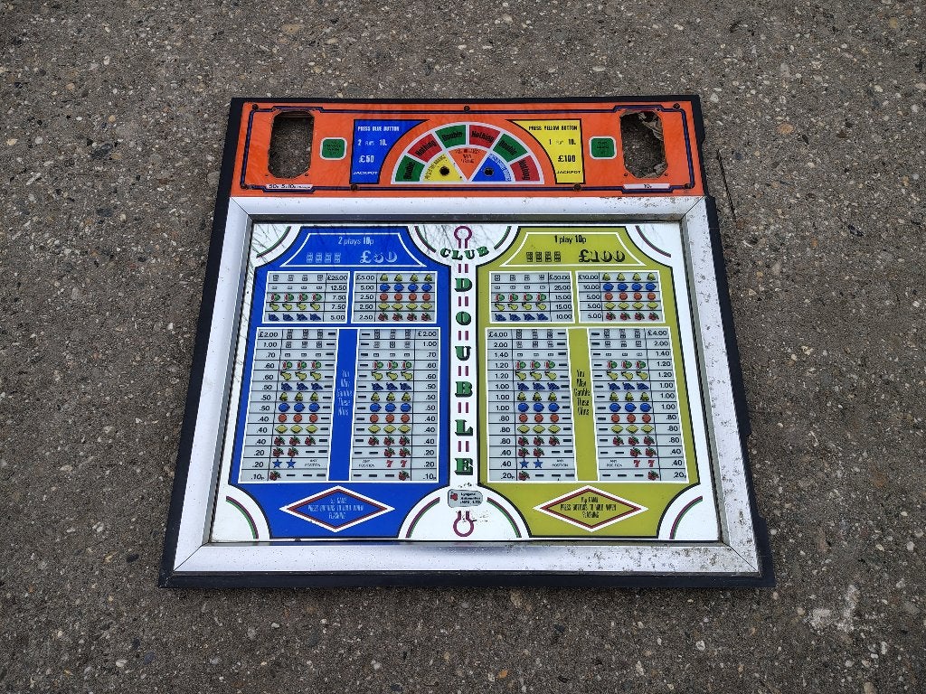 Glazen Ruit: Club Double/ Lyngard / Fruitautomaat /UK, Verzamelen, Automaten | Gokkasten en Fruitautomaten, Overige munten, Verzenden