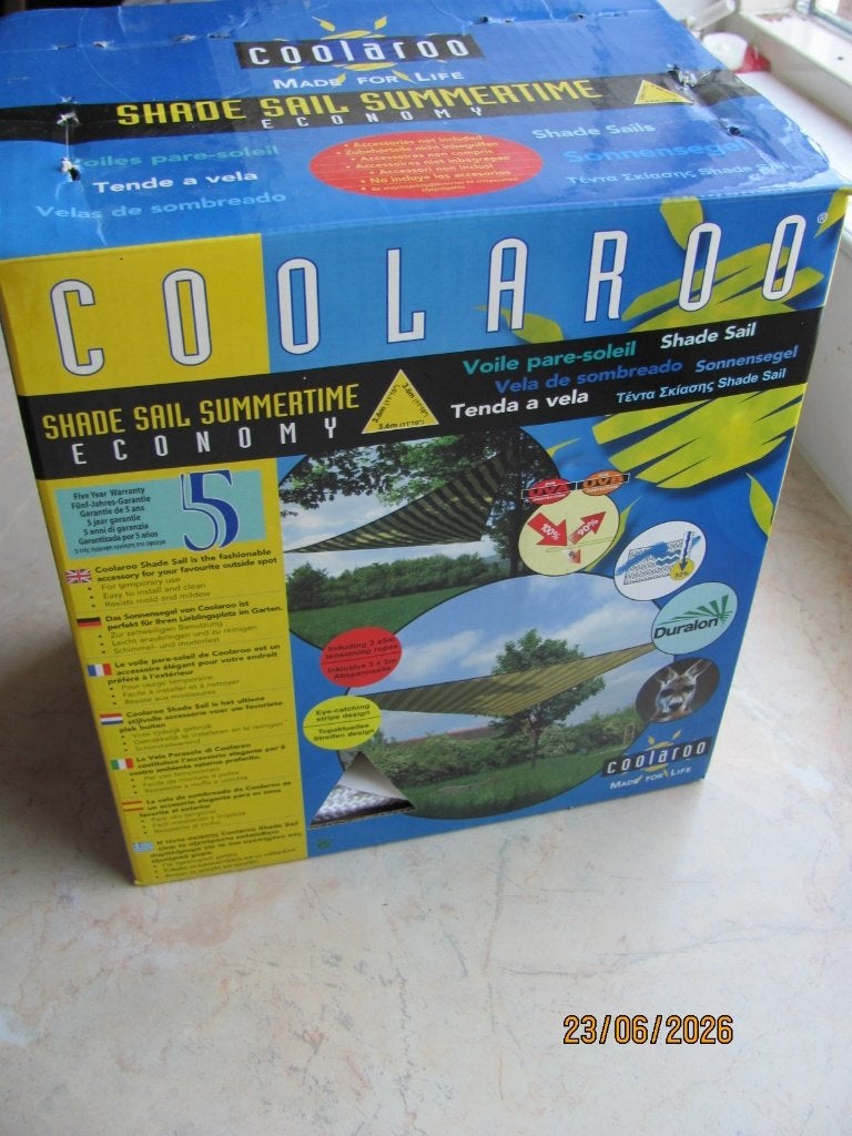 NIEUW in verpakking COOLAROO schaduwdoek SHADE SAIL driehoek, Ophalen of Verzenden, Nieuw