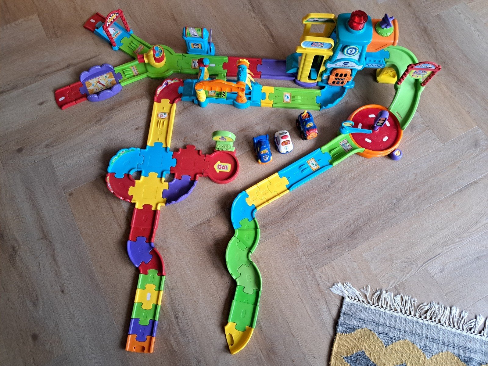 Vtech toet toet auto's en baan, Ophalen of Verzenden, Gebruikt