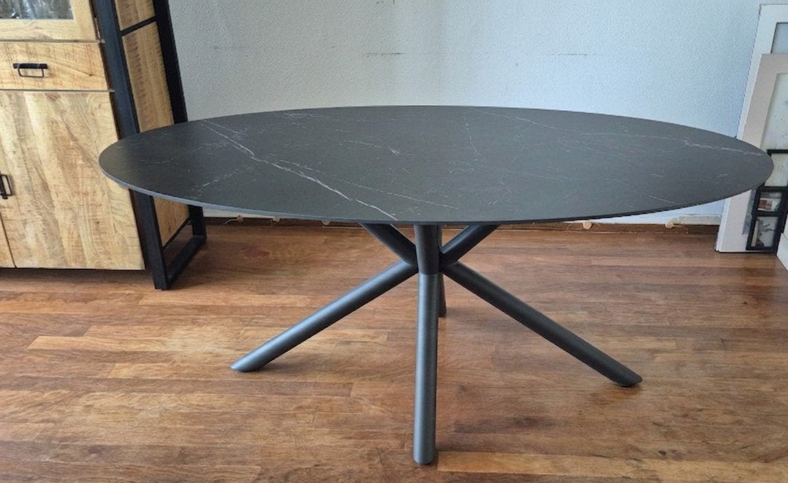Huus Cesar Ovale Eettafel - MOET NU WEG, Ophalen, Overige materialen, 50 tot 100 cm, Zo goed als nieuw