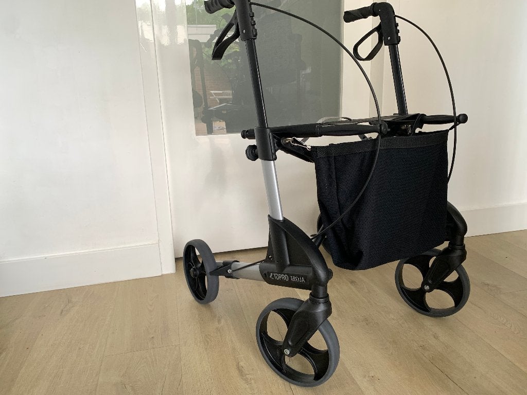 Mooie lichtgewicht Rollator Topro Troja S, Ophalen, Opvouwbaar, Gebruikt